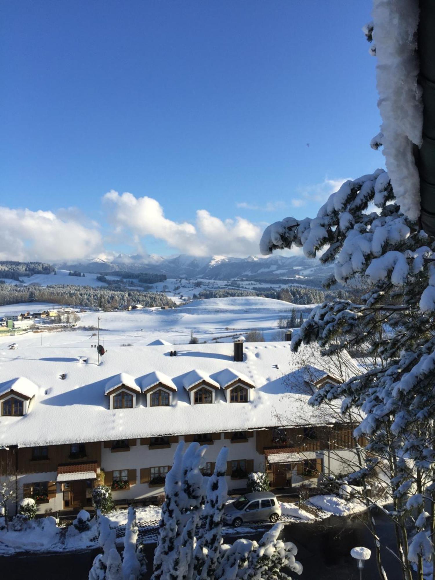 Panoramaapart - Alpzeit Im Westallgaeu 上罗伊特 外观 照片